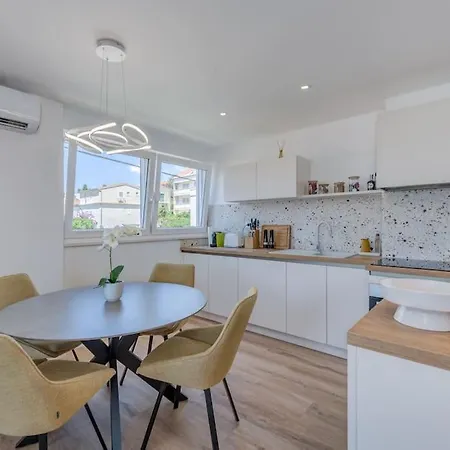 Firule Hidden Gem Διαμέρισμα *