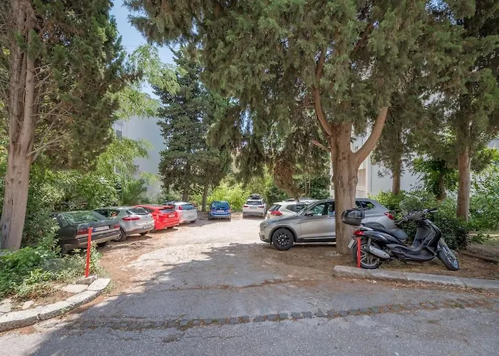 Firule Hidden Gem شقة